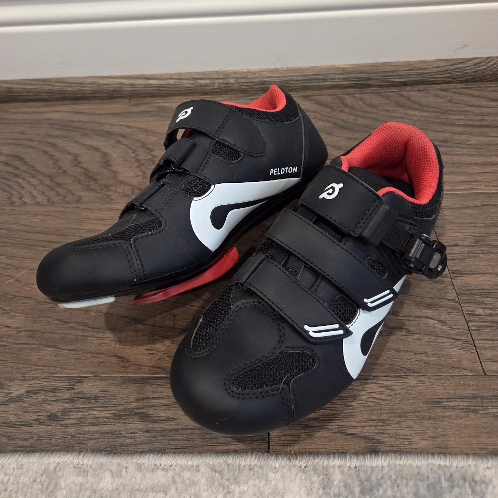 *Bundle* Peloton Cycling Shoes & (New) Heart Rate Monitor